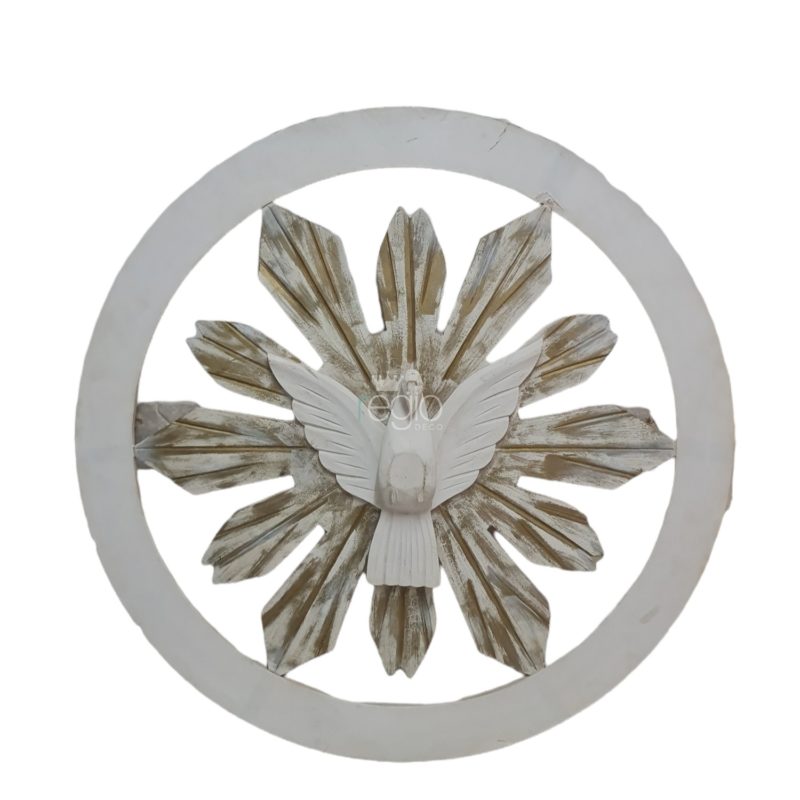 Espíritu Santo de madera blanca con dorado